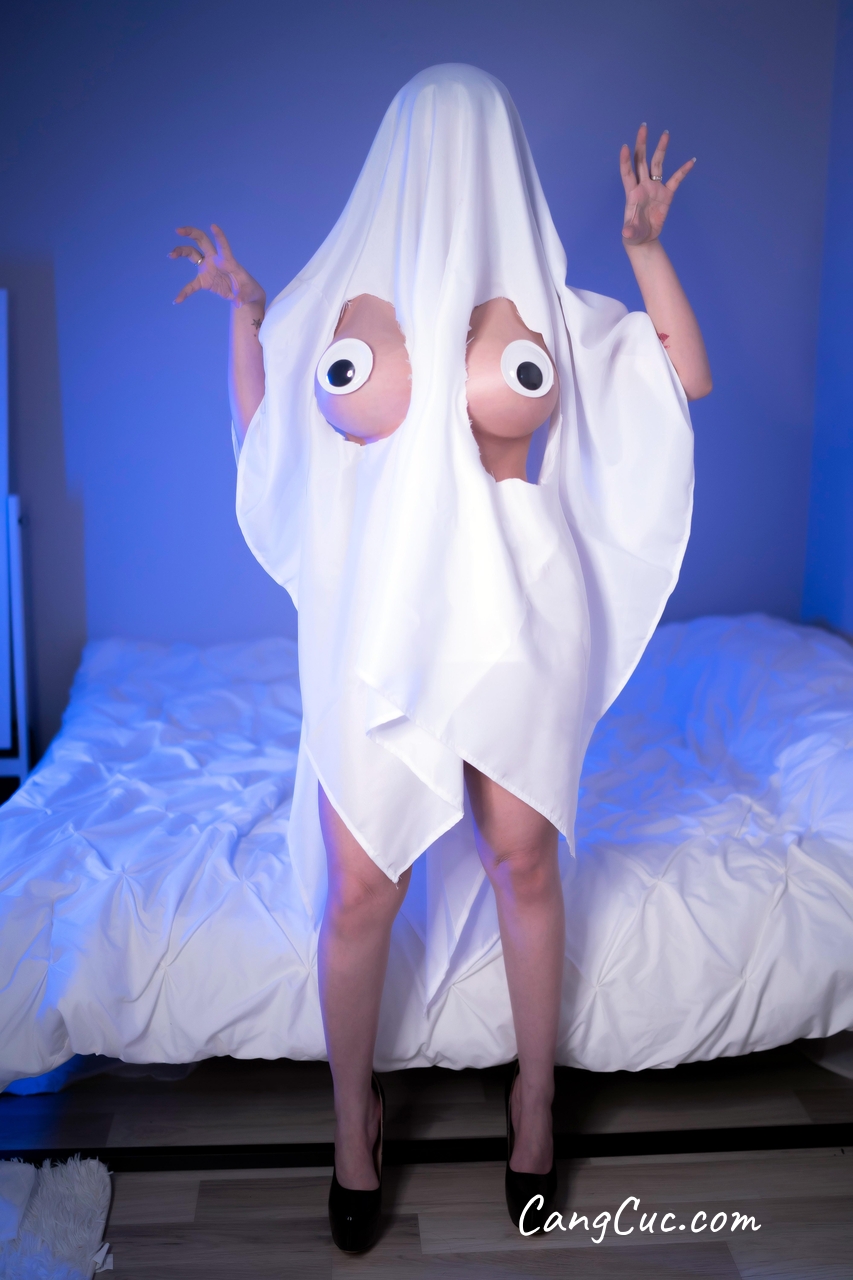 Coser@Hana Bunny - Ghost Hana